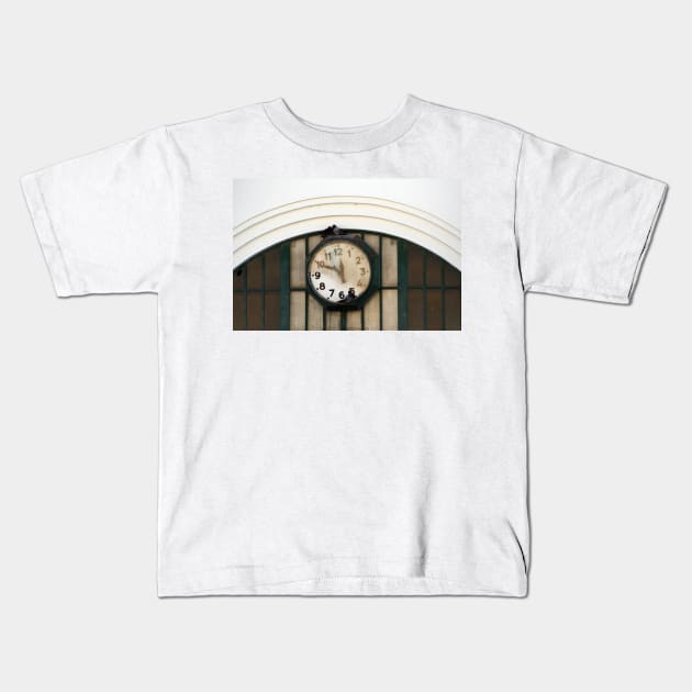 Vintage Station Clock with Birds Kids T-Shirt by oknoki